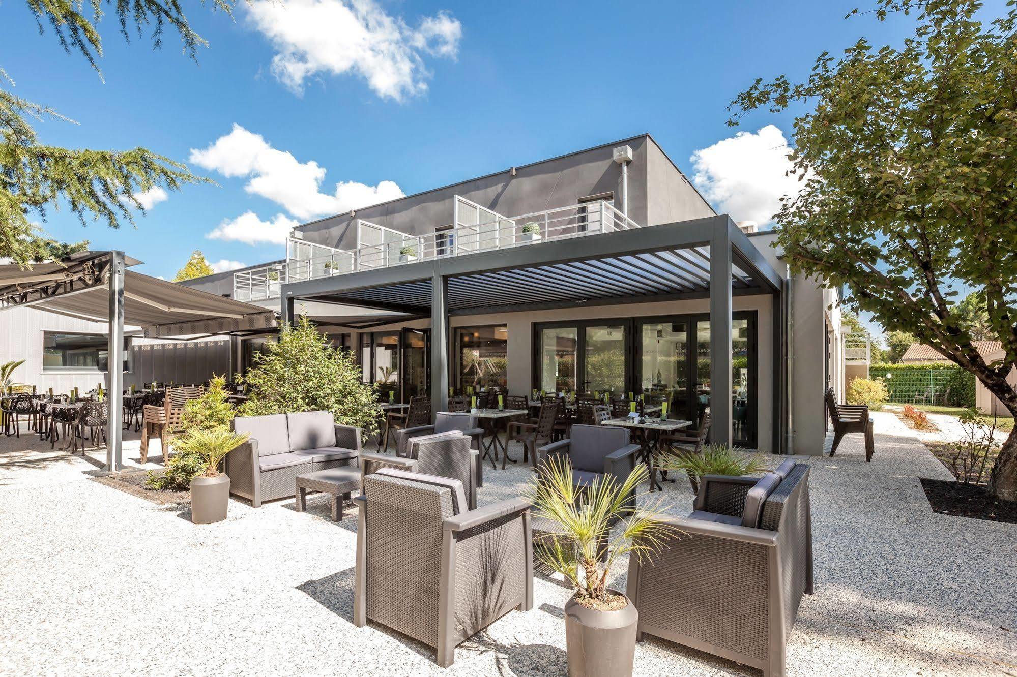 Logis Hotel Restaurant & Spa Au Comte D'Ornon Градинян Екстериор снимка